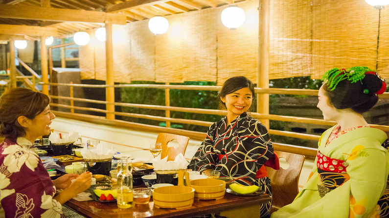 【2食付き】夏の風物詩〜高雄で楽しむ川床料理の夕べ〜《清涼の里（雪）※会席》