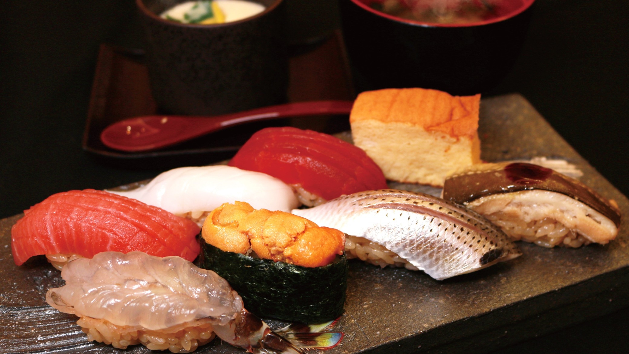  「鮨 銀座おのでら 息子」でのお食事（ご宿泊者様限定セットメニュー）＆ホテル朝食の2食付き