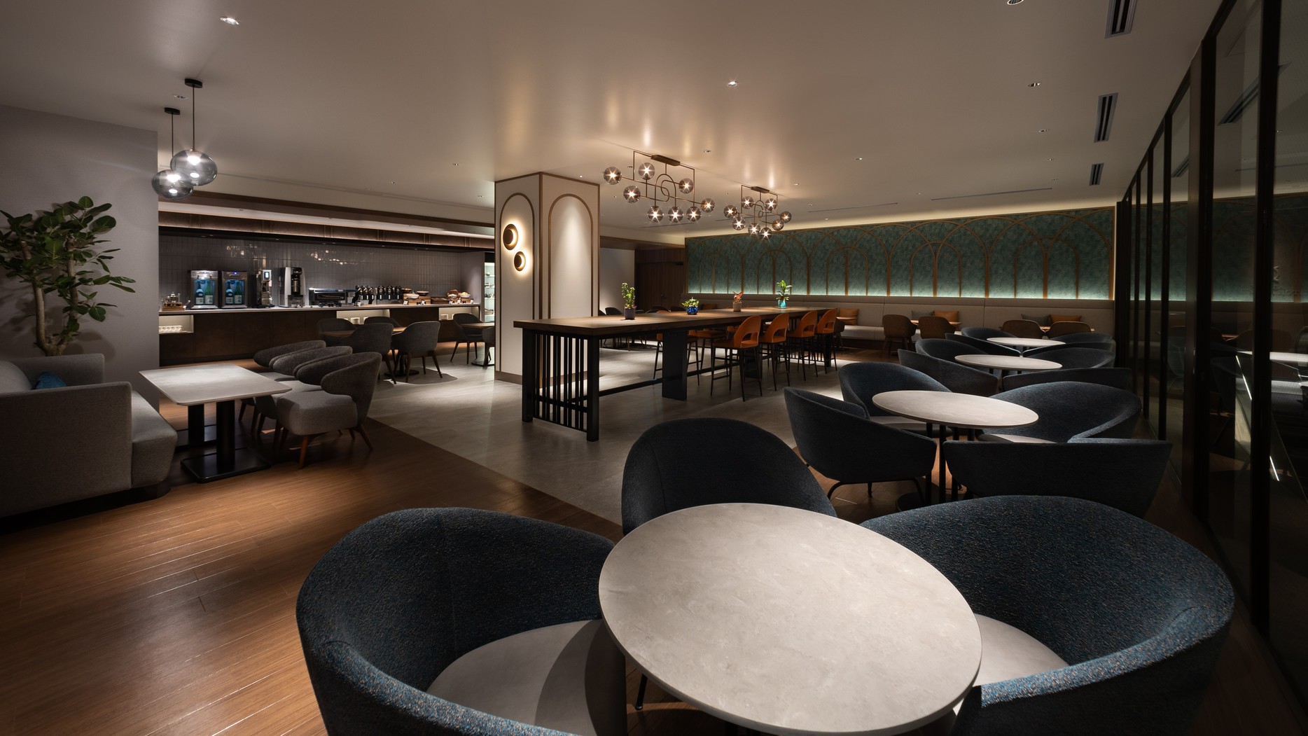 ＜Welcome Lounge＞営業時間14:00～22:00　宿泊者専用無料サービス