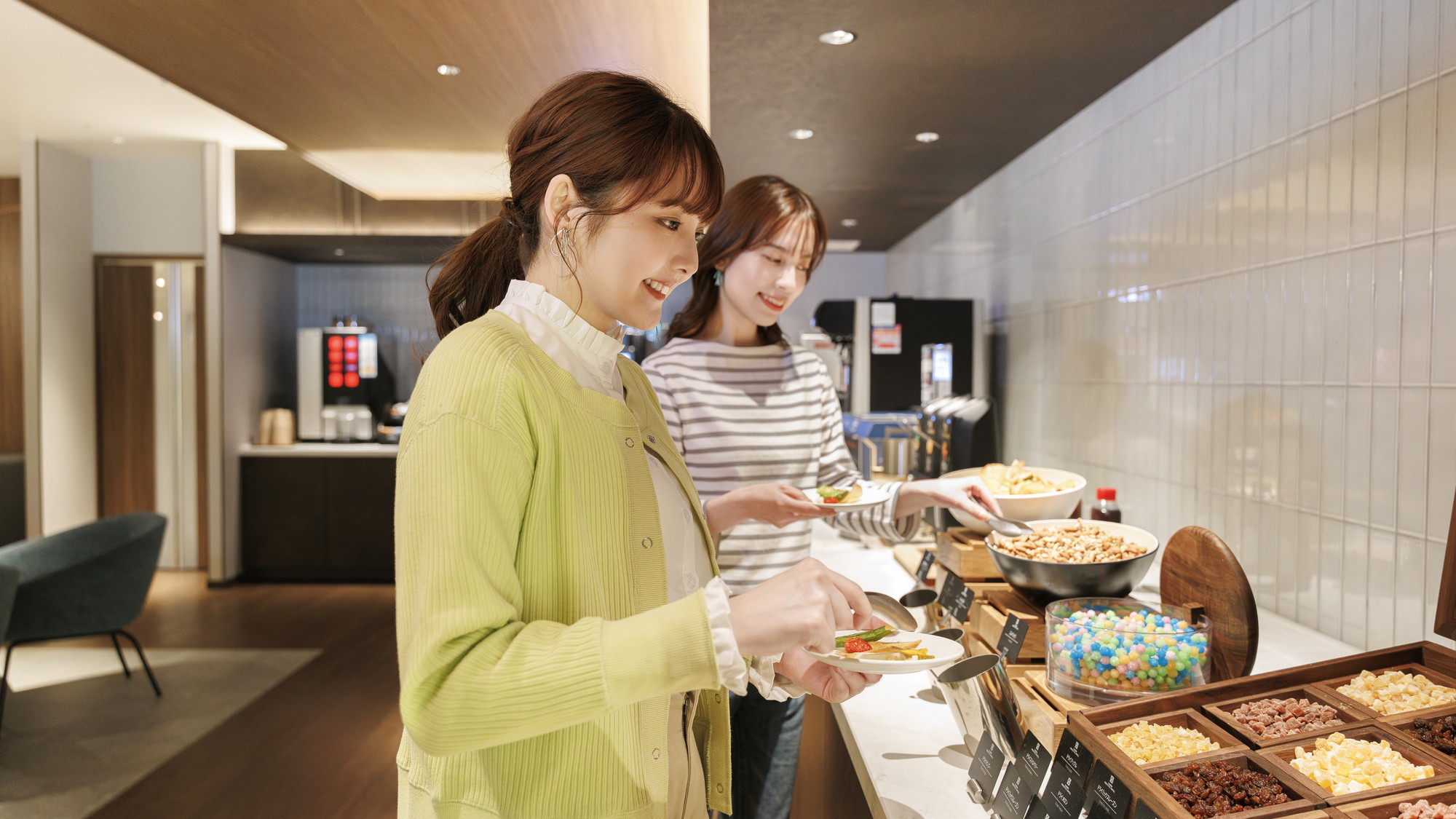 ＜Welcome Lounge＞営業時間14:00～22:00