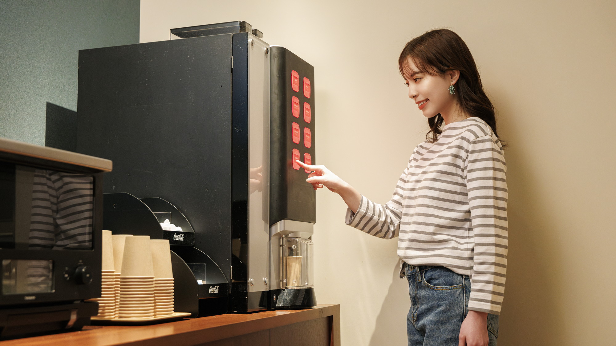 ＜Laundry Lounge＞営業時間 24時間：宿泊者専用無料サービス