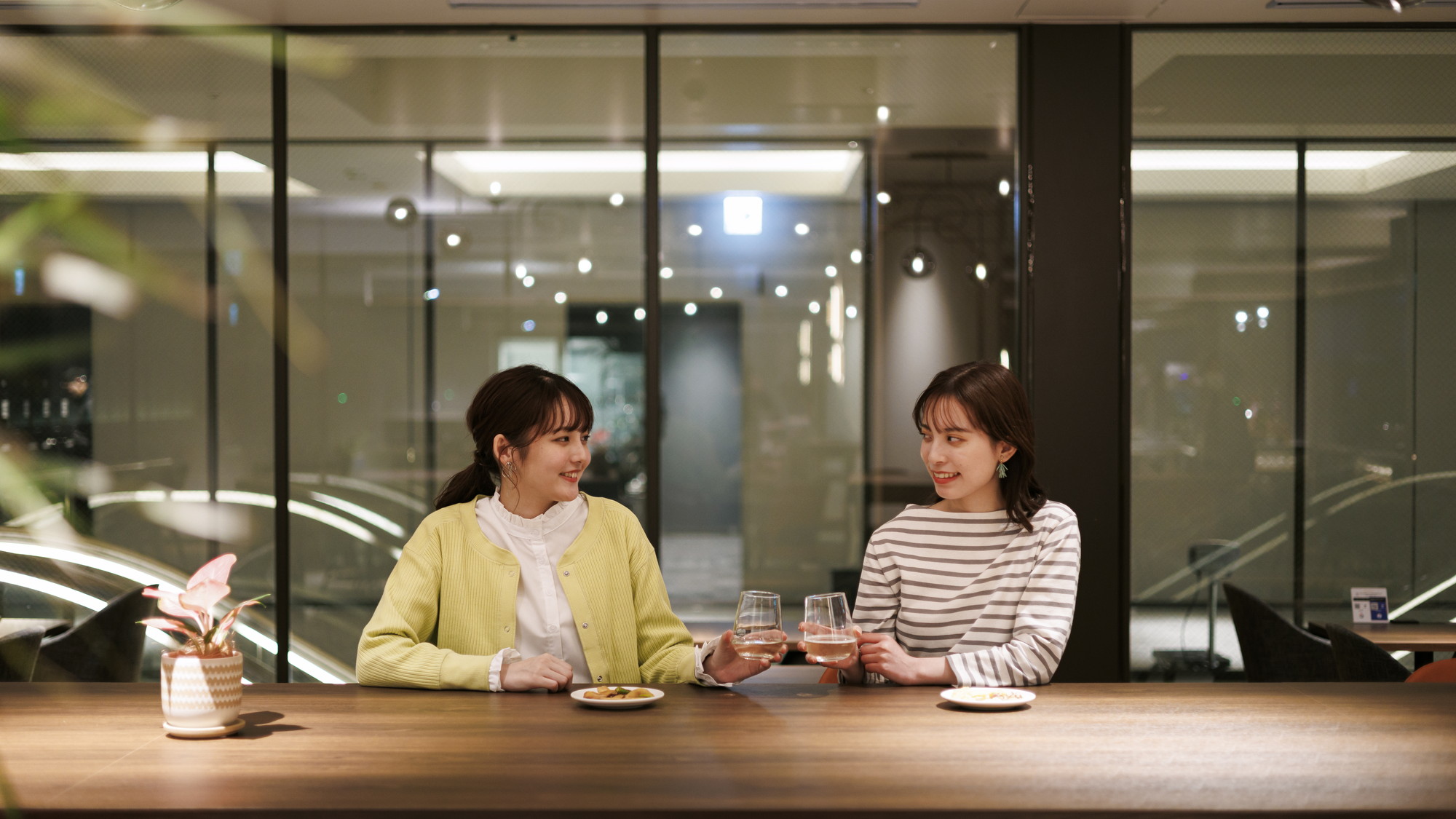 ＜Welcome Lounge＞営業時間14:00～22:00