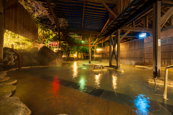 露天風呂（夜）