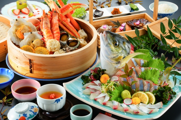 おにやま名物★食べる温泉！蟹・さざえの「豪快地獄蒸し」 ＆ 大分ブランド 黒潮シマアジ姿造り♪