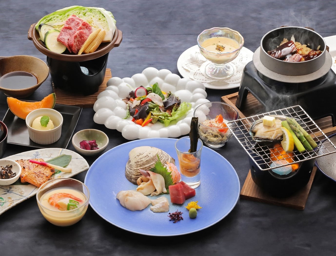 【最上級】鮑網焼き！海鮮盛合せや三石こぶ黒牛の陶板焼き等計11品のコースメニュー9/30まで