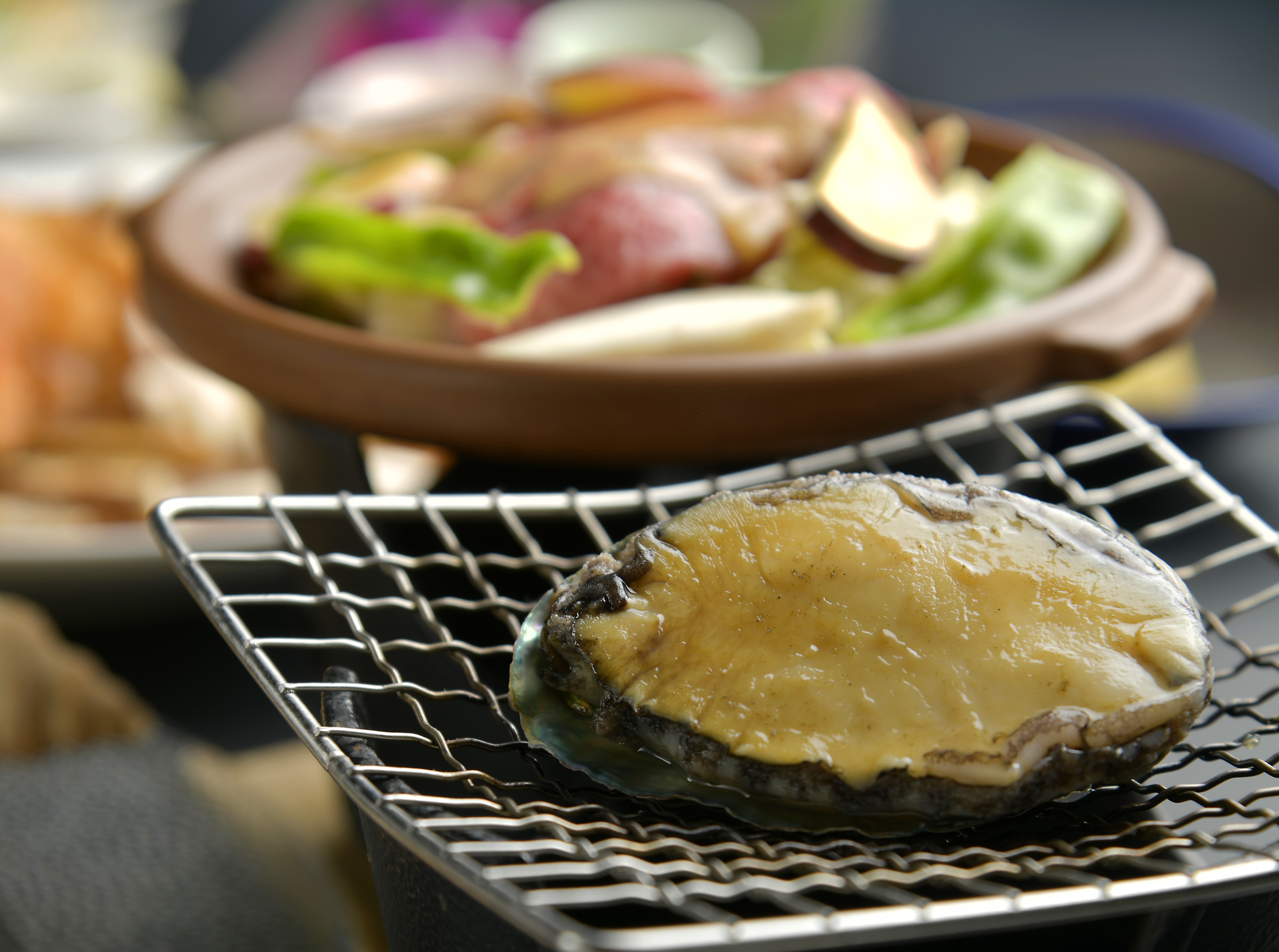 活鮑の踊り焼き