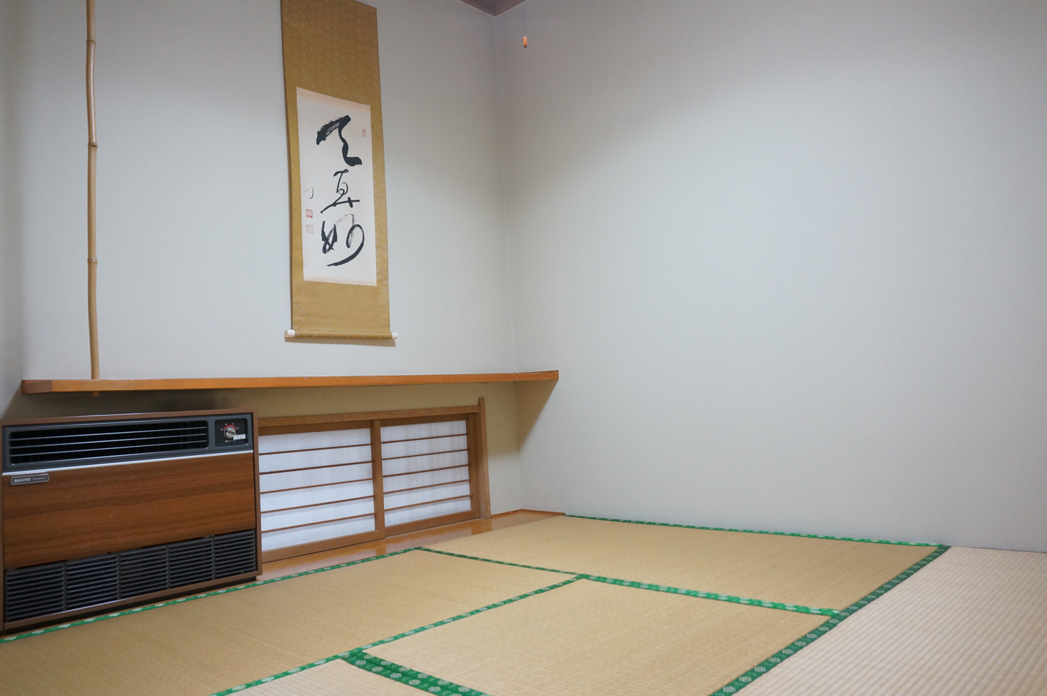 中央館10畳+4.5畳間の4.5畳間