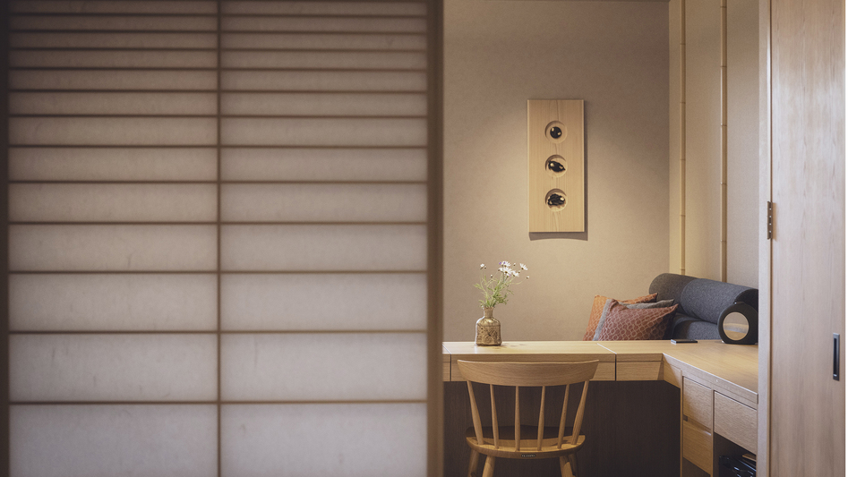 ■デザイナーズルーム■【興福寺側／専用バルコニー付き客室】