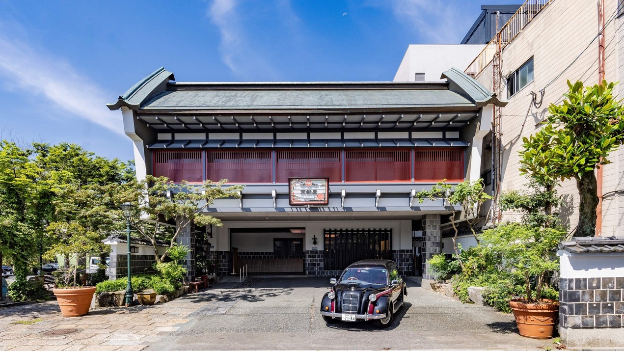 【日帰り温泉×ワーケーション】大正浪漫の宿で“仕事と癒し”を両立／12〜18時まで個室ステイ＋温泉付