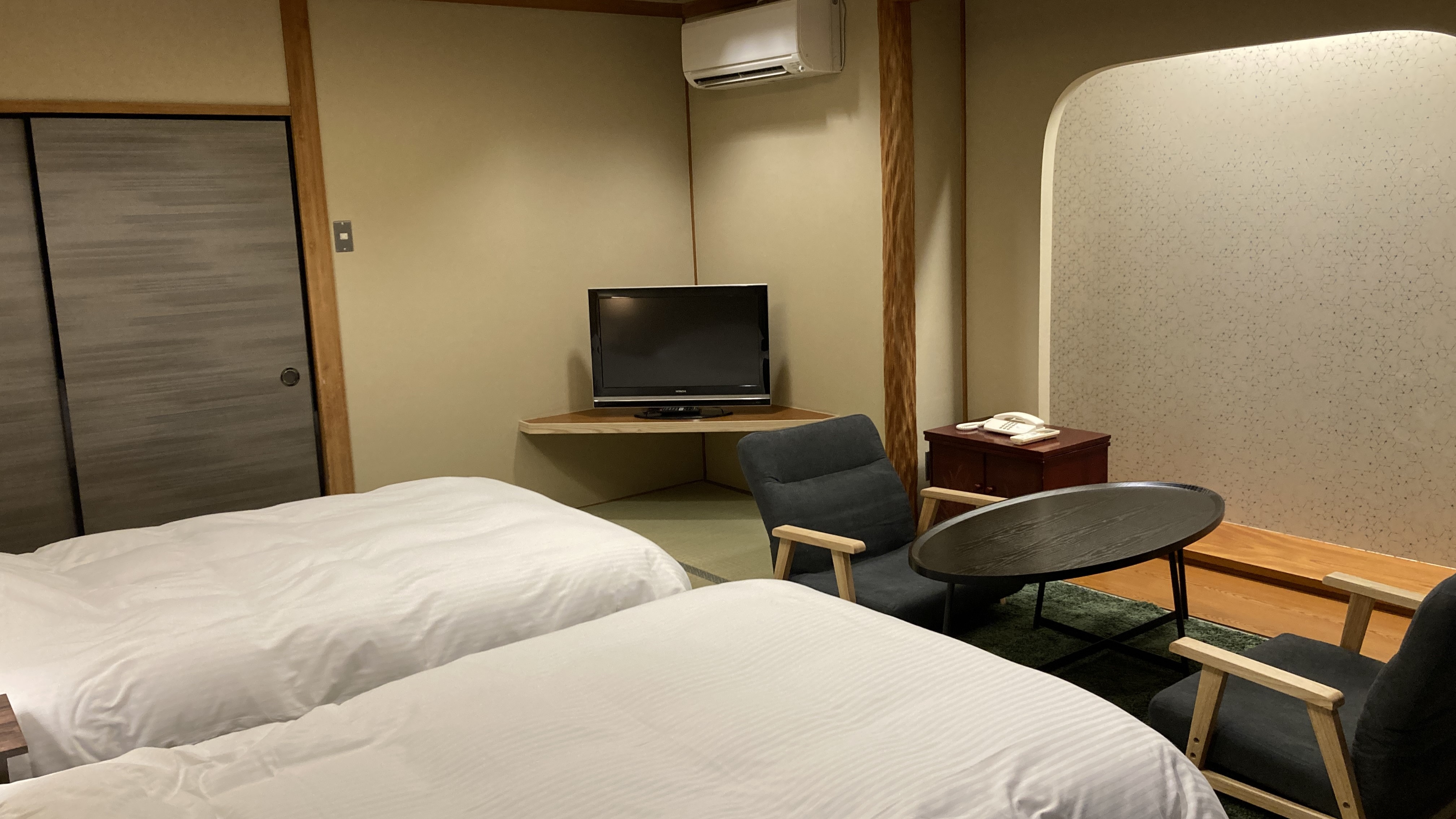 【10畳ツインベッド】バス付＿2名定員