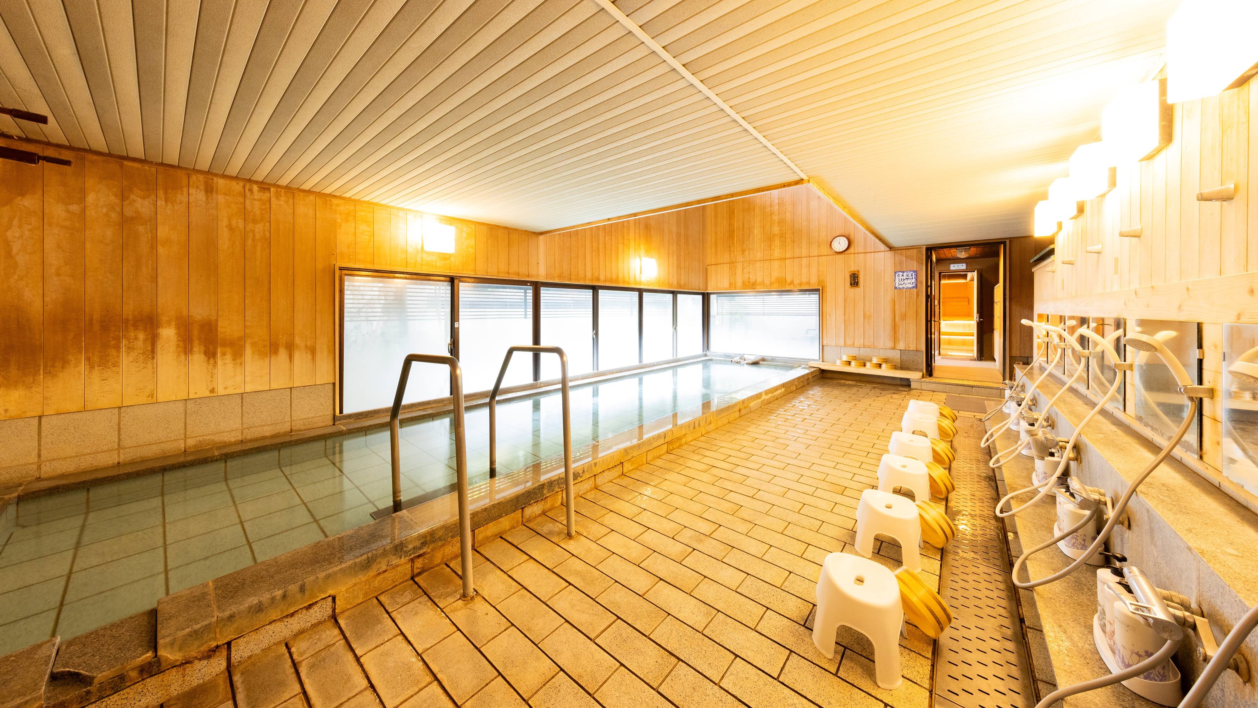 【殿湯】泉質は、さまざまな成分が程よく入った弱アルカリ単純泉