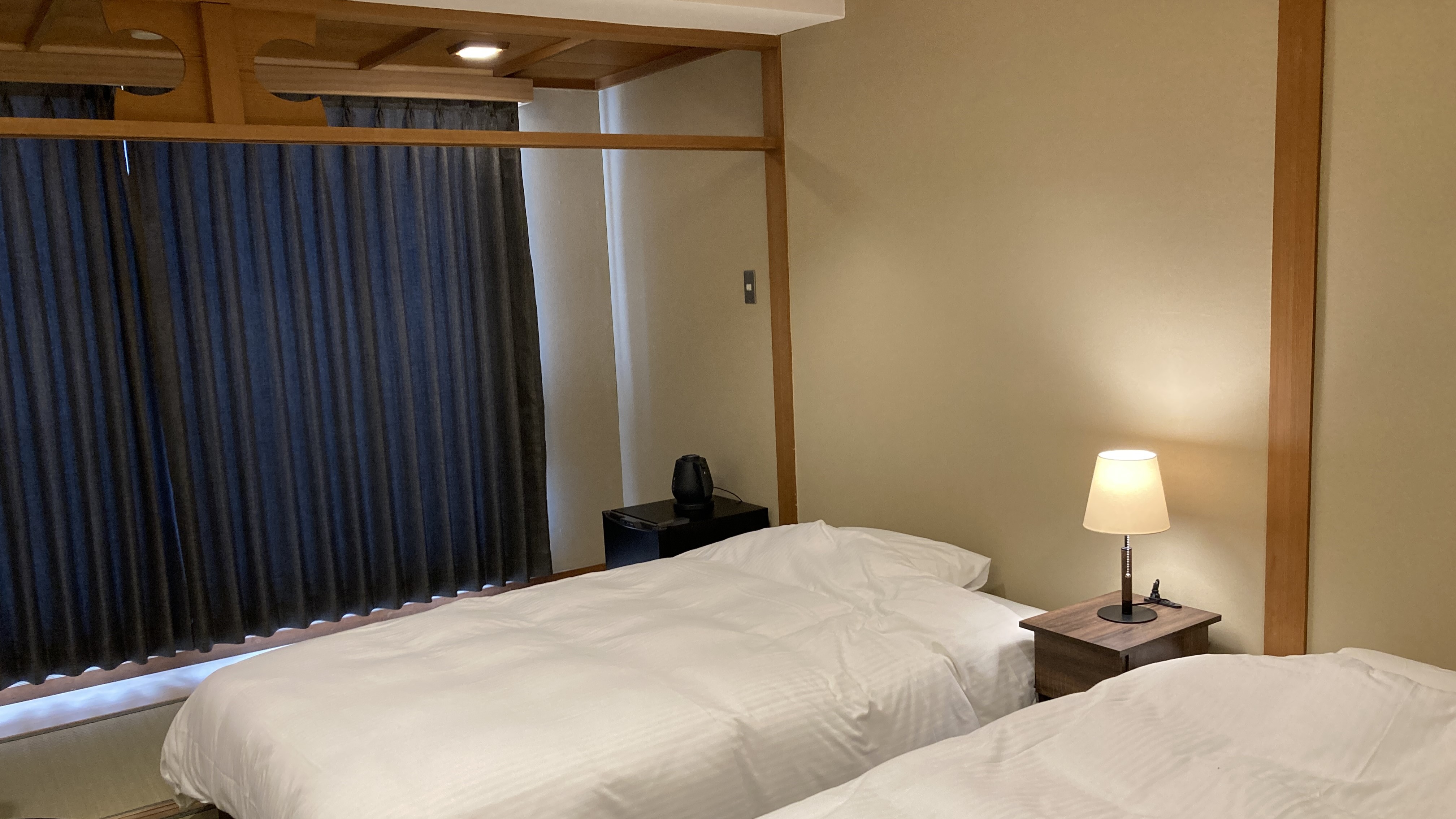 【10畳ツインベッド】バス付＿2名定員