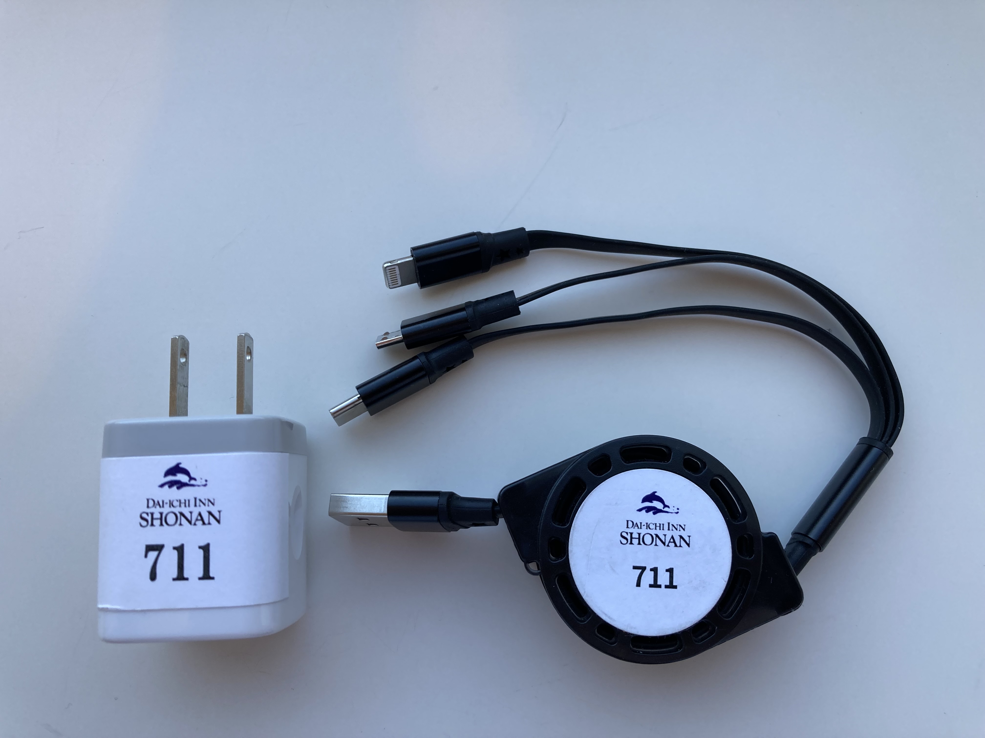 充電ケーブル＆USBタブ