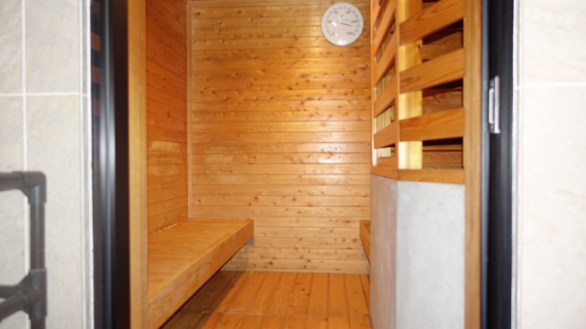 男性大浴場】本格ドライサウナで心身ともに「整う」体験を