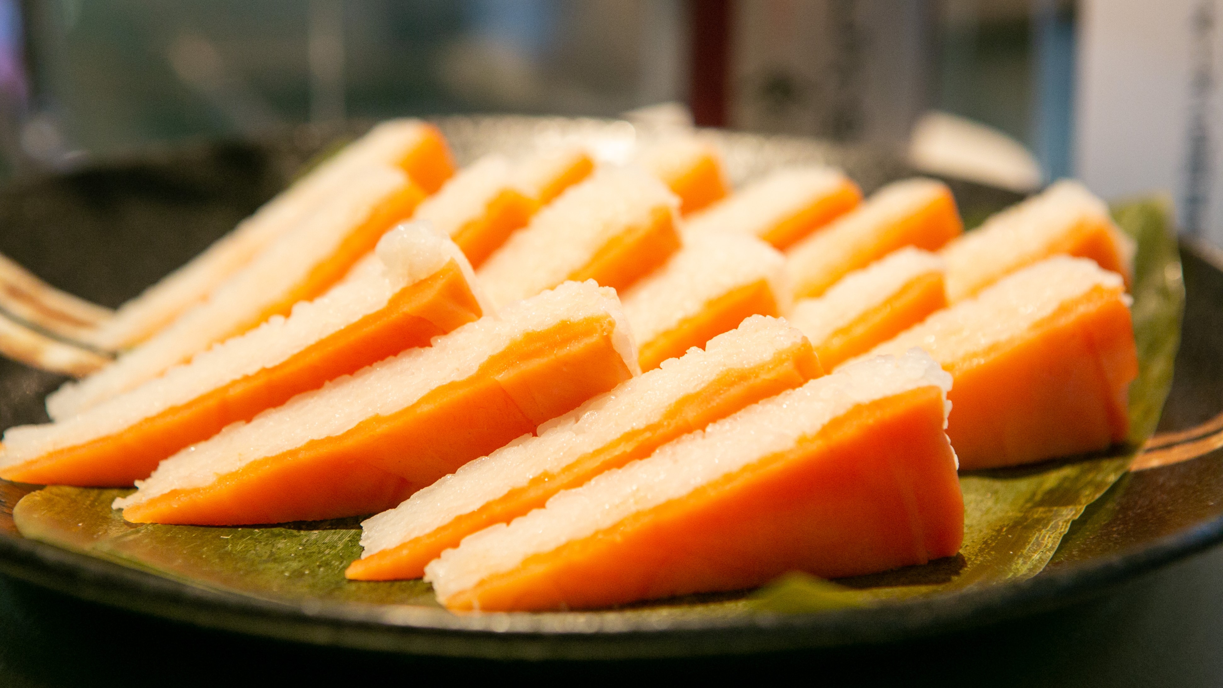 ご朝食--プロの料理人も推す自慢のます寿し--