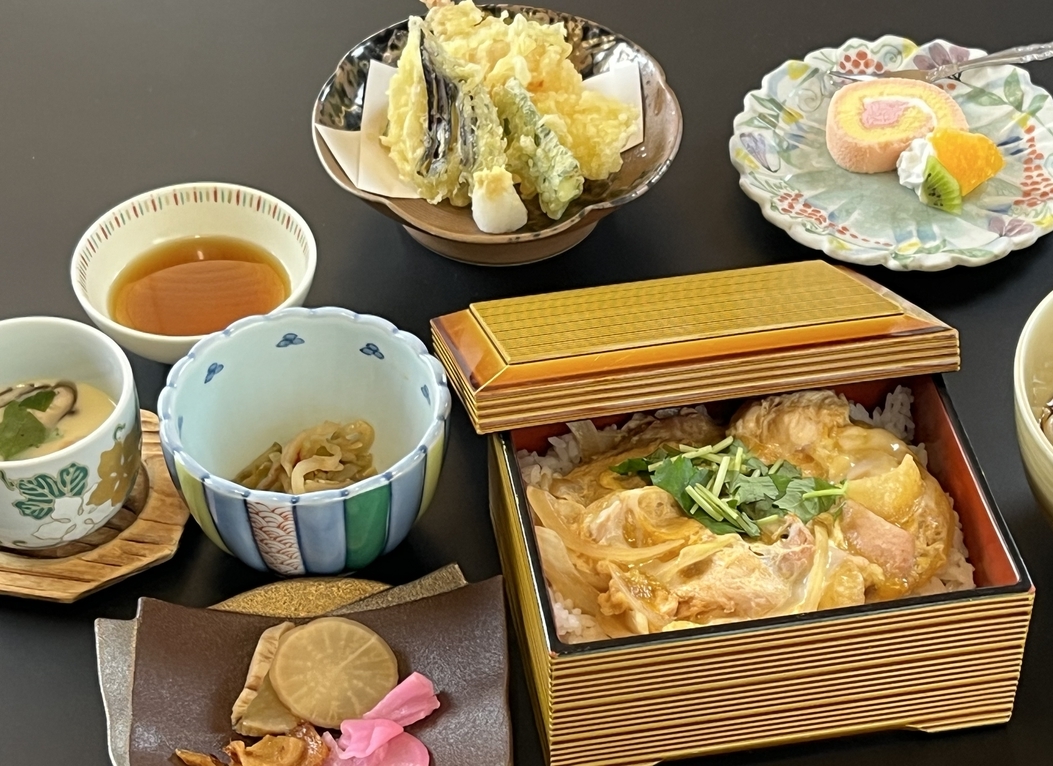☆部屋数限定☆比内地鶏の親子重１泊２食ウルトラプライスプラン