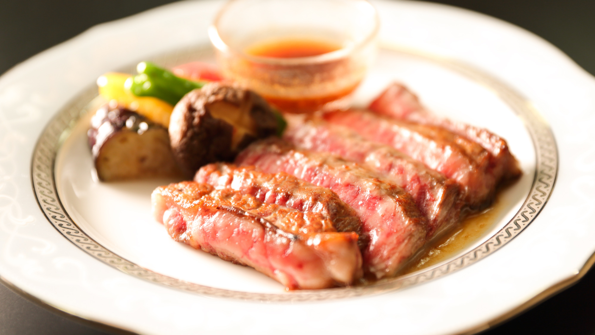 《和牛ステーキ付き》ジューシーな和牛ステーキは絶品です！〜人気別注料理付きプラン〜