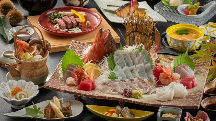 【夕食グレードアップ-秋の優（Yu）会席-】秋の贅沢味覚！アコウ鯛姿造り×松茸土瓶蒸し×黒毛和牛