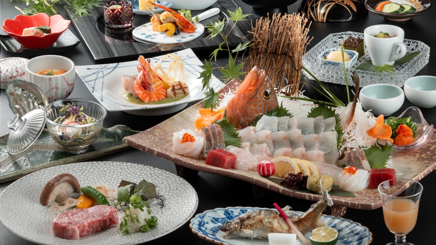 【最高ランク料理-夏の葵（Aoi）会席-】高級食材の饗宴＜アコウ姿造り×縞鯵×シャトーブリアン＞