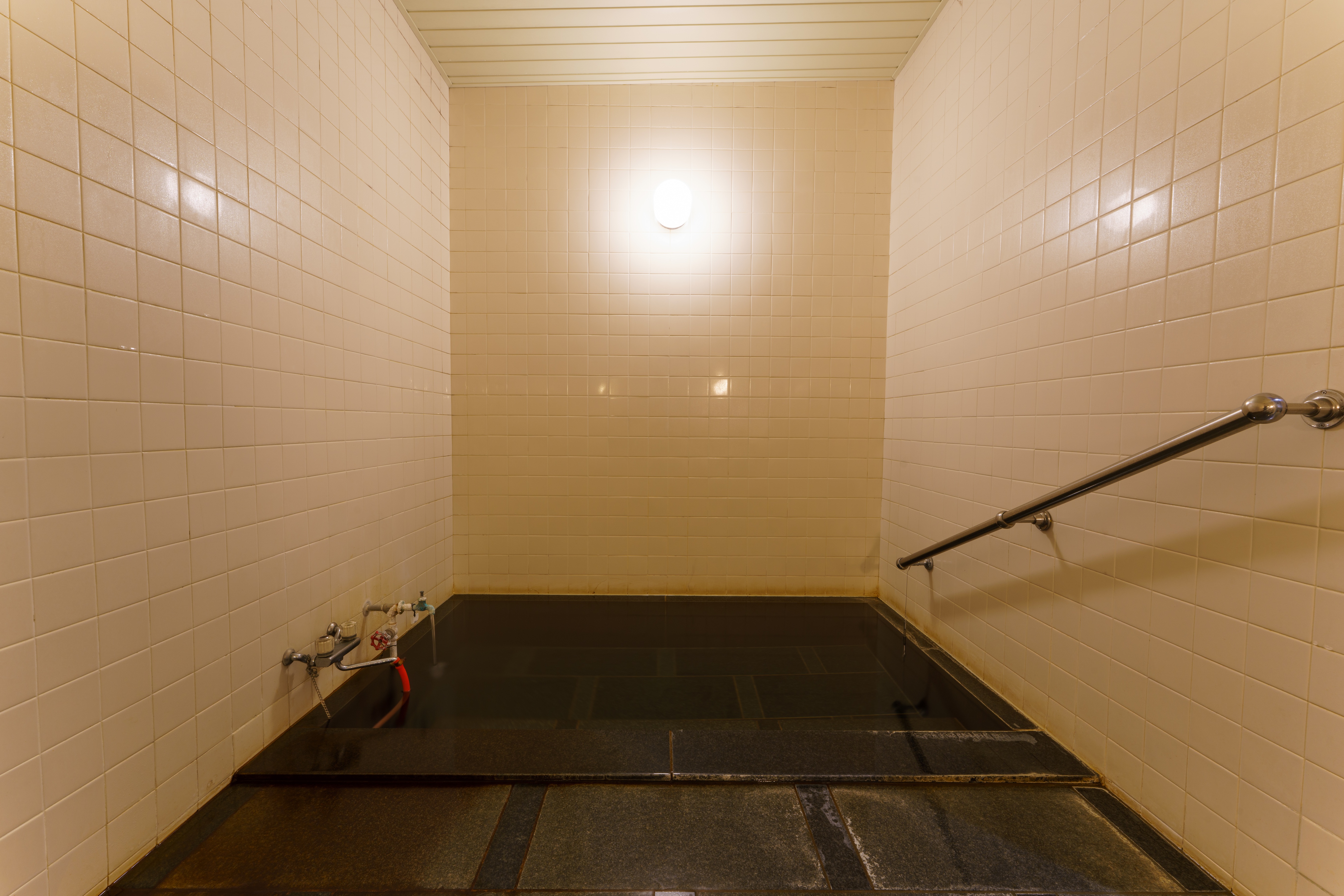 地下貸切温泉②