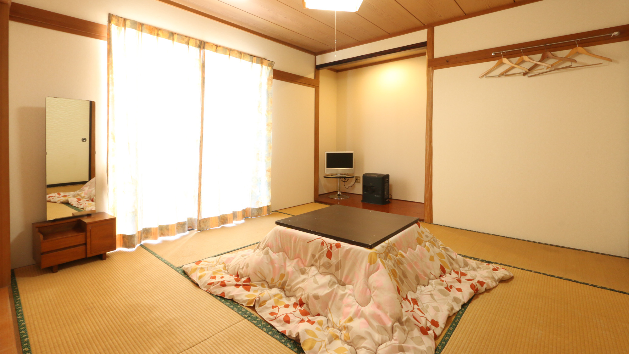 8畳◆12月コタツバージョンの1名でのんびり寛げる和室8畳☆*