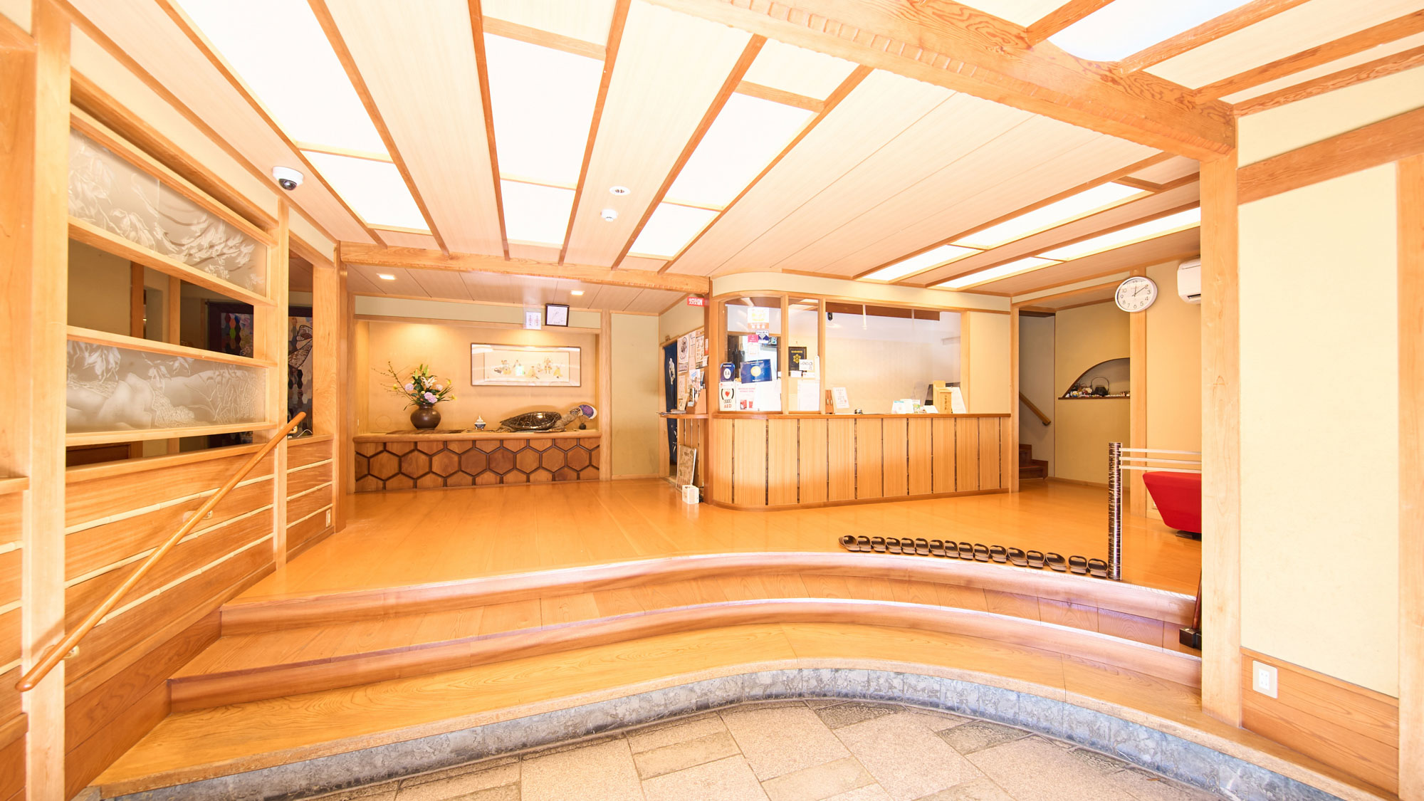 入り口・フロント