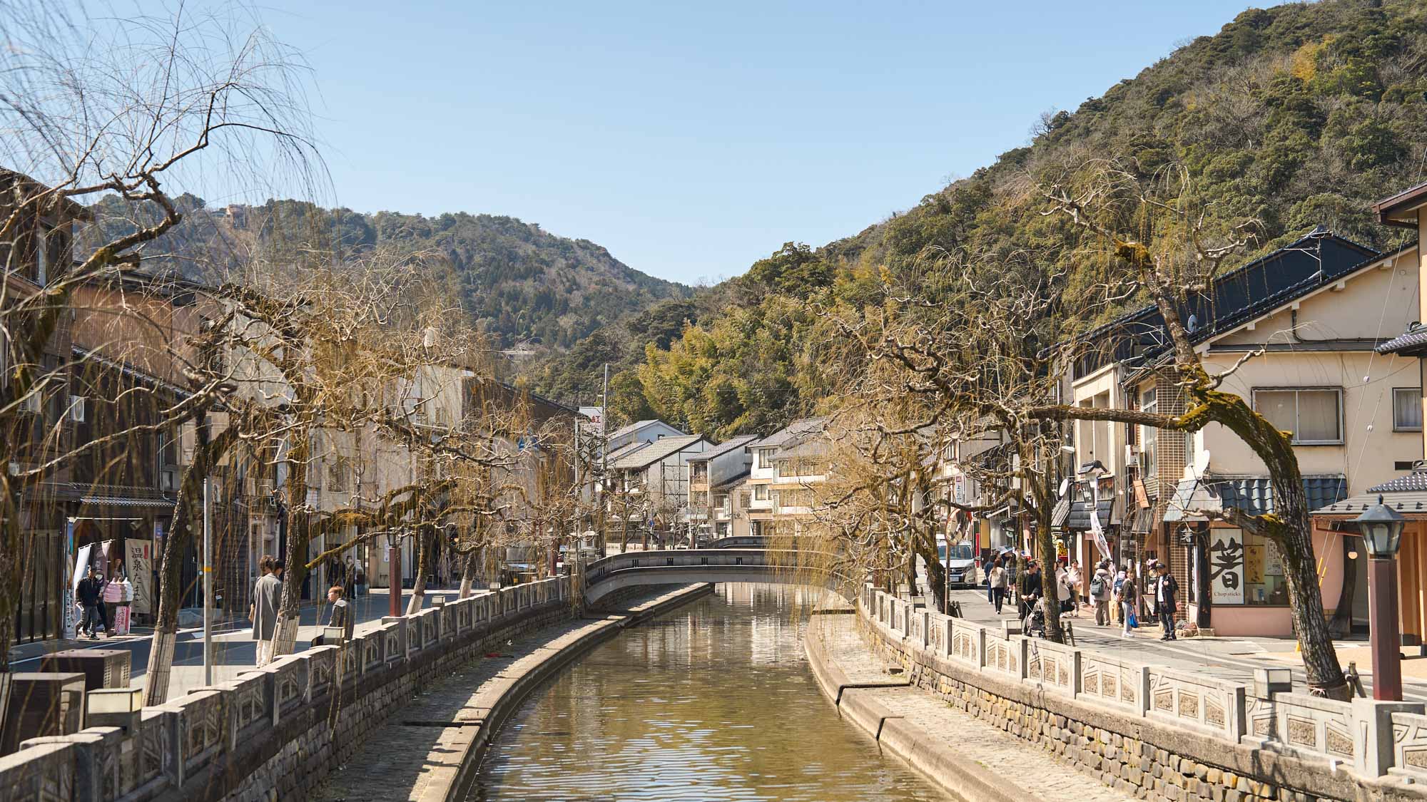 風情溢れる温泉街