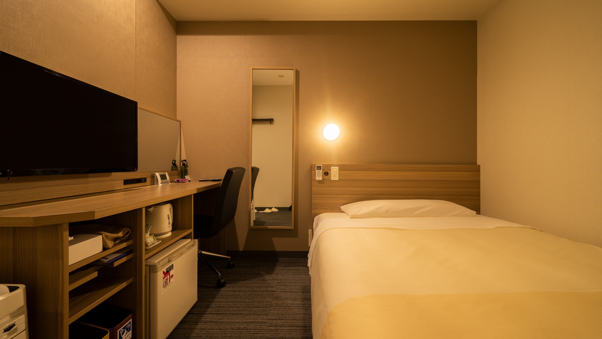 夜は、やわらかな灯りがお部屋を包みます