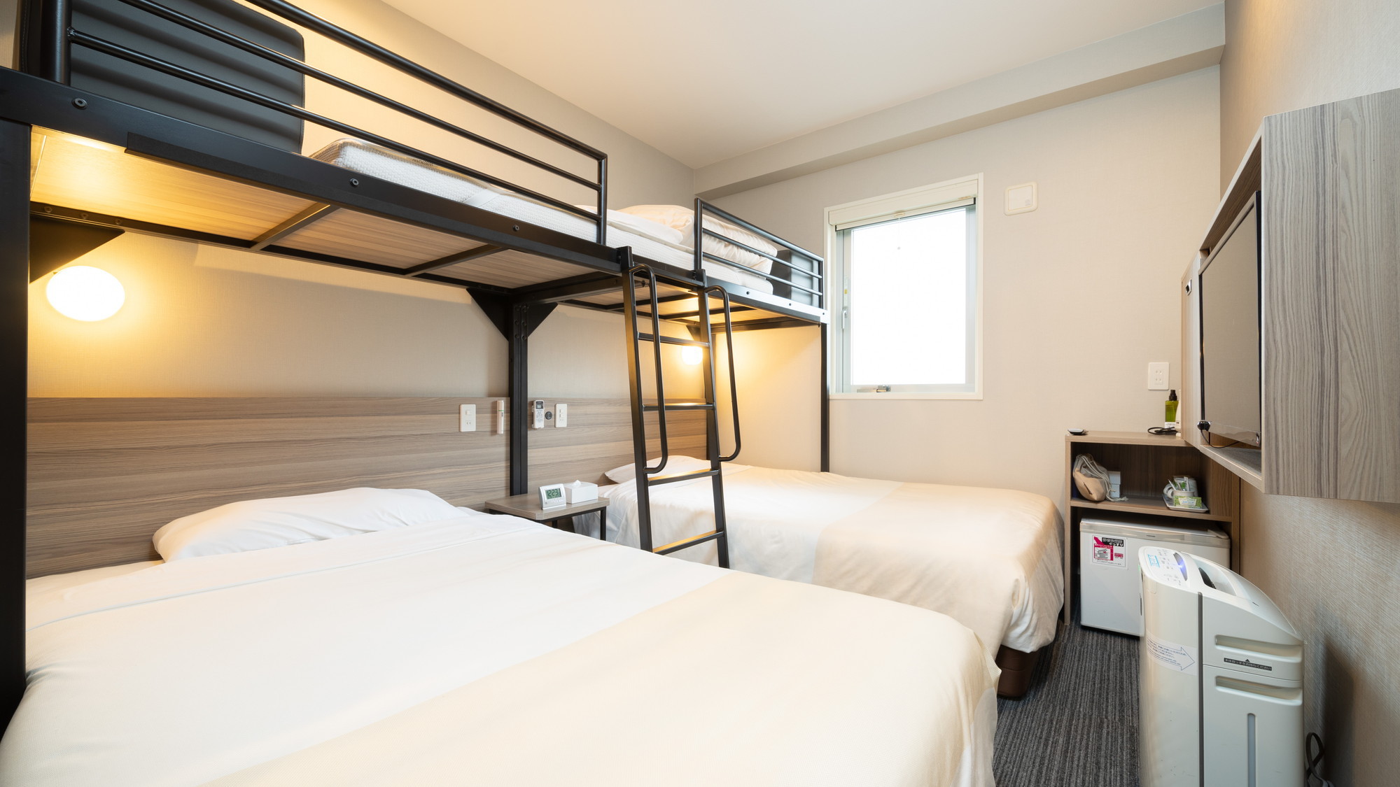 【グループ利用でお得にステイ♪】曜日・数量限定トリプルルームプラン☆高濃度炭酸泉＆焼きたてパン朝食付