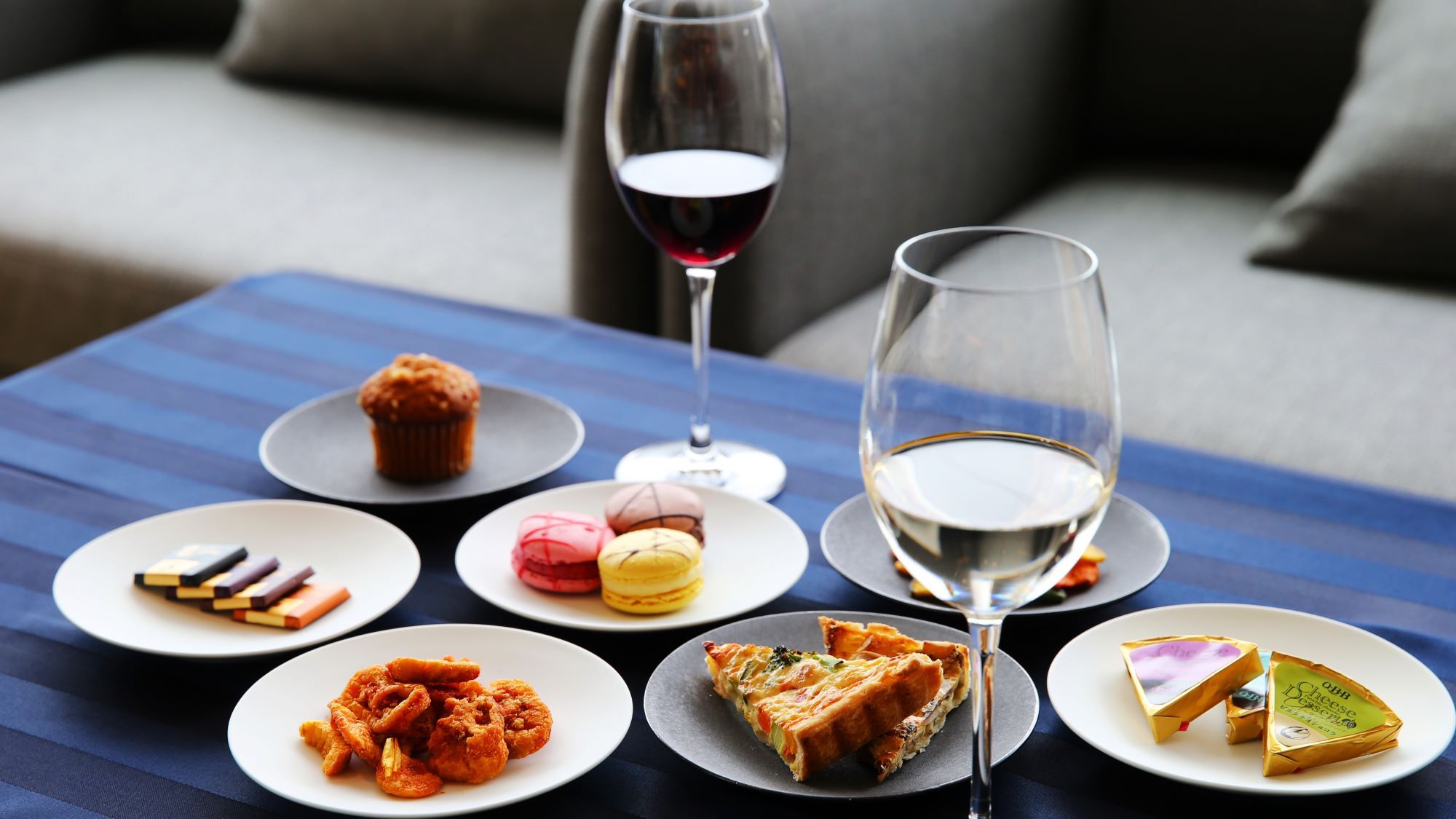 【SAKURA LOUNGE】　※イメージ