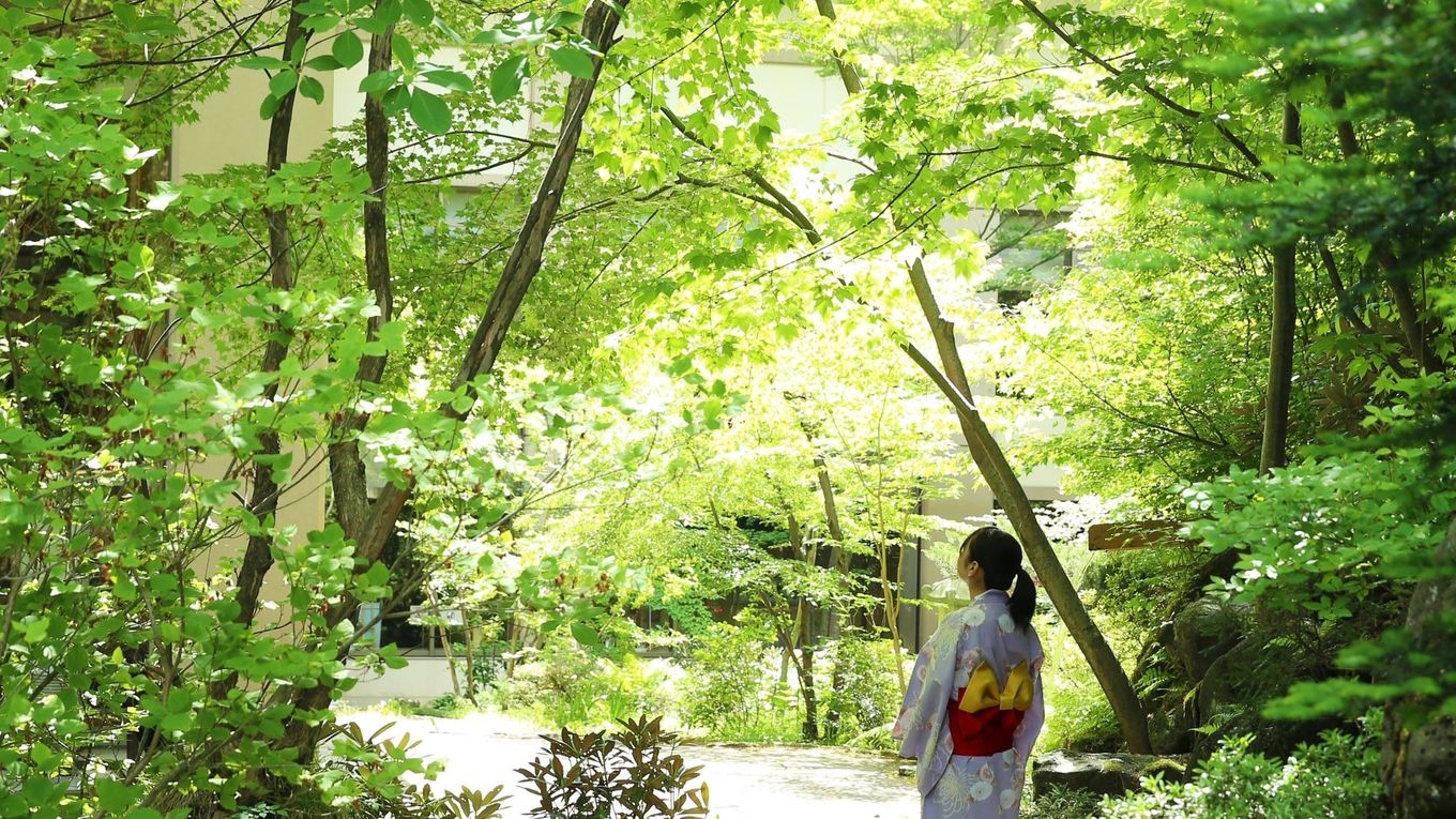 【夏の平均気温21℃！？】意外と知られていない涼しい草津へ！避暑旅／1部屋に館内利用券1000円分付