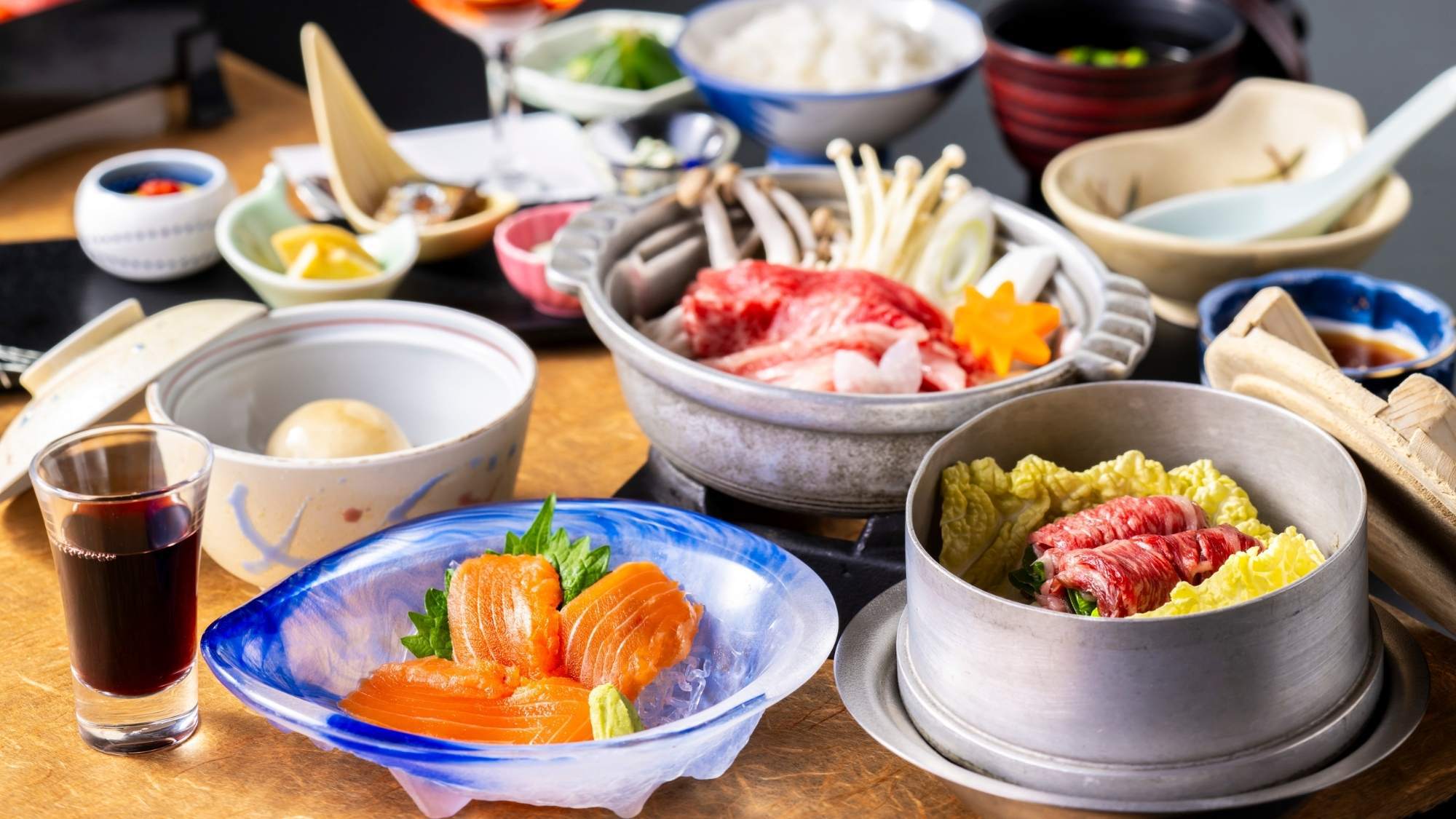 【訳ありお値打ちプラン】＜室数限定＞お部屋お任せ特別価格●甲州牛鍋、寿司、蒸籠蒸し他＜鈴蘭膳＞