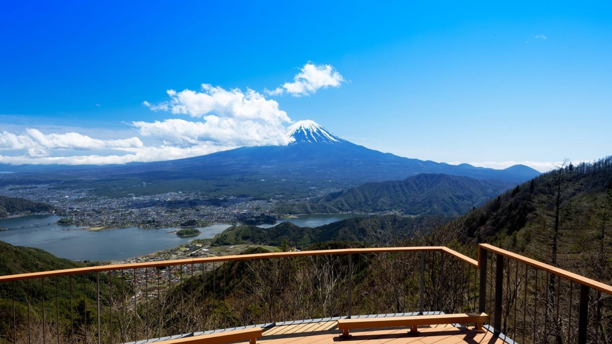 【FUJIYAMAツインテラスシャトルバス割引券付】特等席で富士山の絶景を！甲州牛＆温泉堪能（花桃）