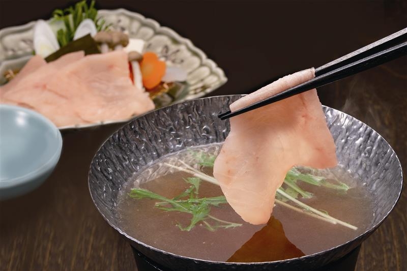 【夏の極上グルメ！】三陸のご馳走『殻付きウニ』とメカジキを堪能〜気仙沼夏御膳プラン〜