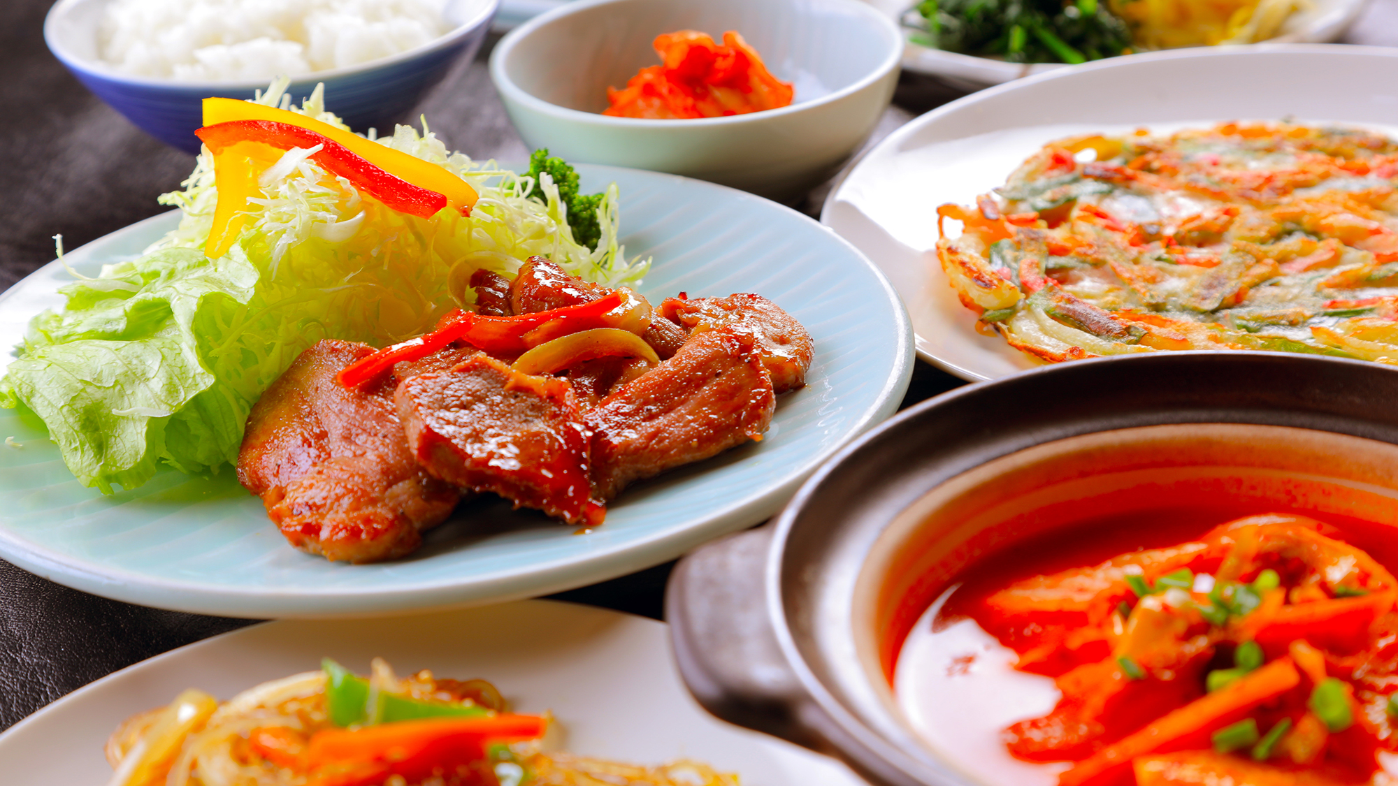 ◆韓国料理夕食メニューの一例◆ビールもごはんも進んじゃう♪人気の韓国料理を定食スタイルで◎