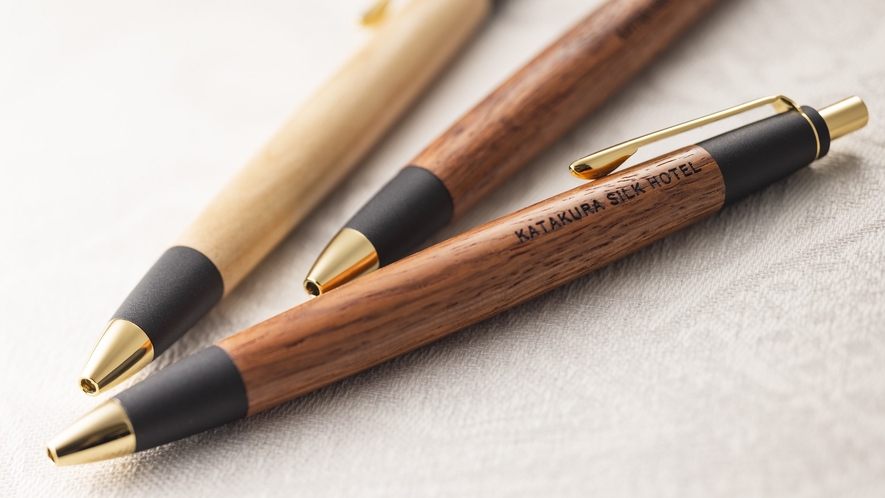 【SUWAプレミアム】認定商品。 木工技術を融合した、オリジナル木軸ボールペン・シャープペンシルです