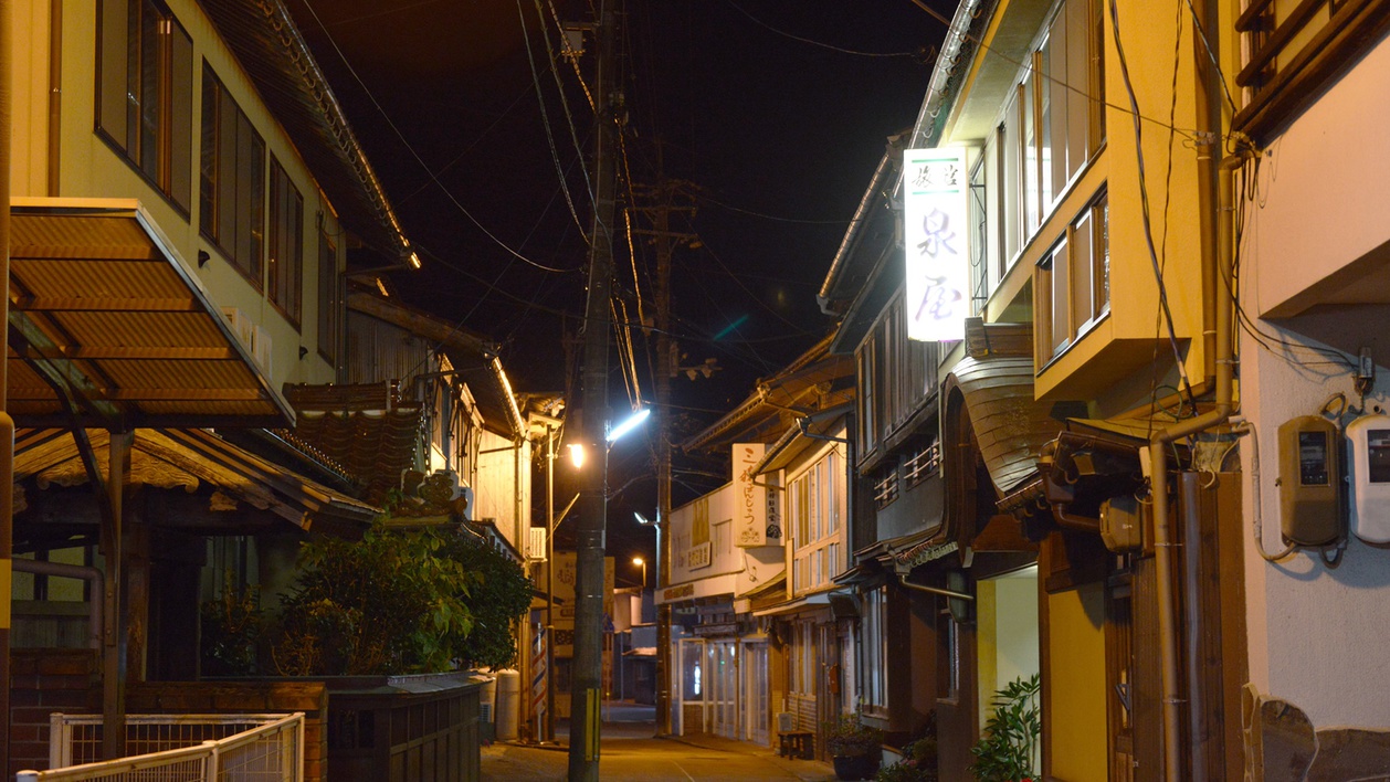 【常連さん一番人気★】食事は女将自慢の日替わり会席！安心地元食＜朝夕お部屋食＞