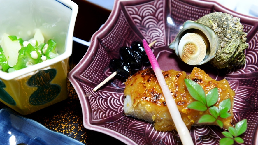 *【夕食一例】日本海の海の幸を存分にご堪能ください！