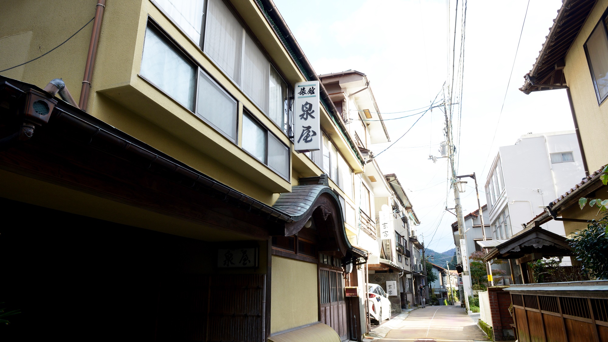 *【外観】澄んだ空気を吸いながら朝から外湯へ入りに行くのも俵山温泉の醍醐味です。