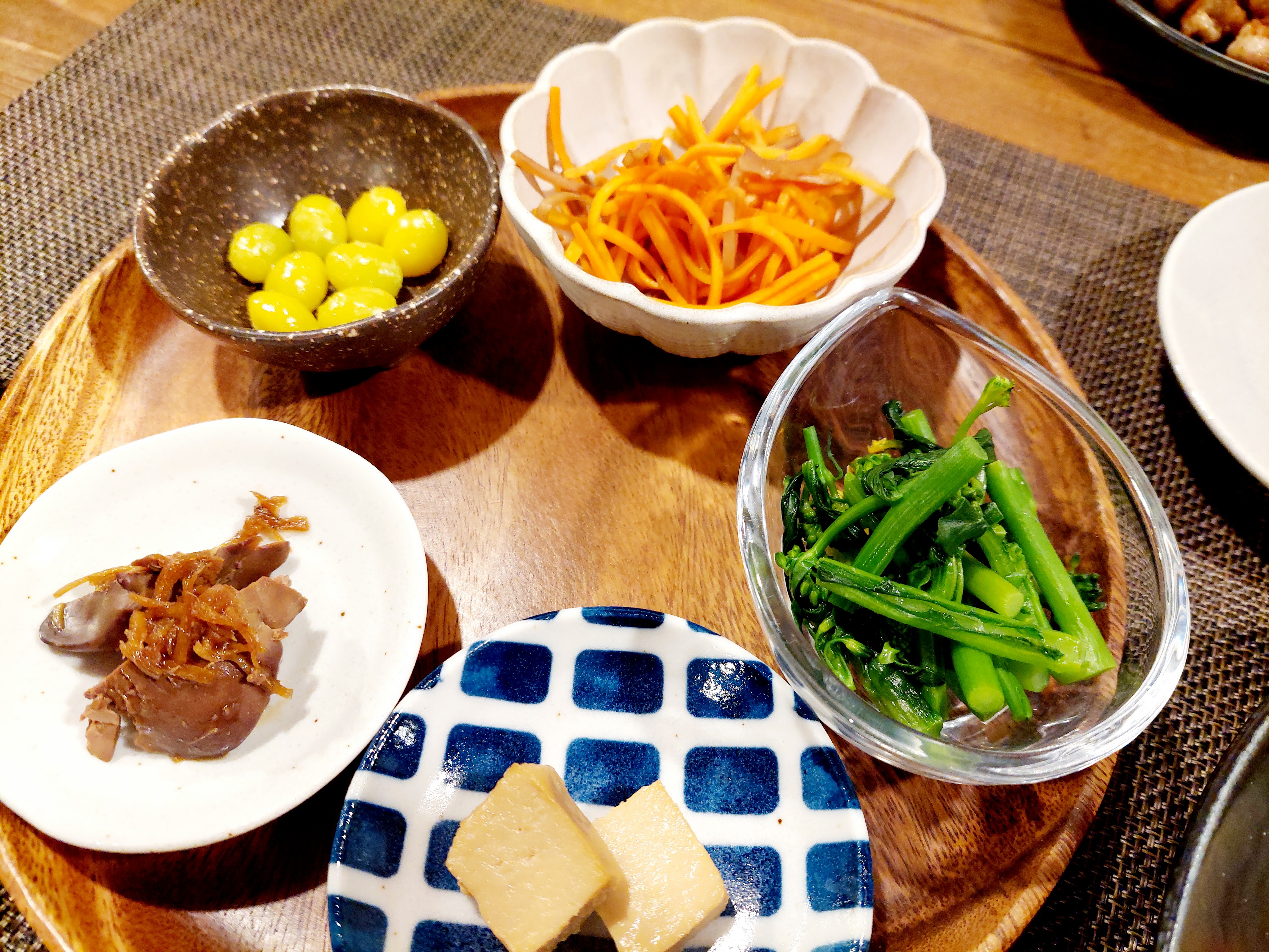 日替わりのお野菜中心の小鉢類