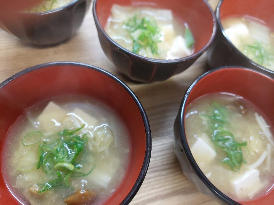 自家製味噌のお味噌汁は、うまみたっぷり！