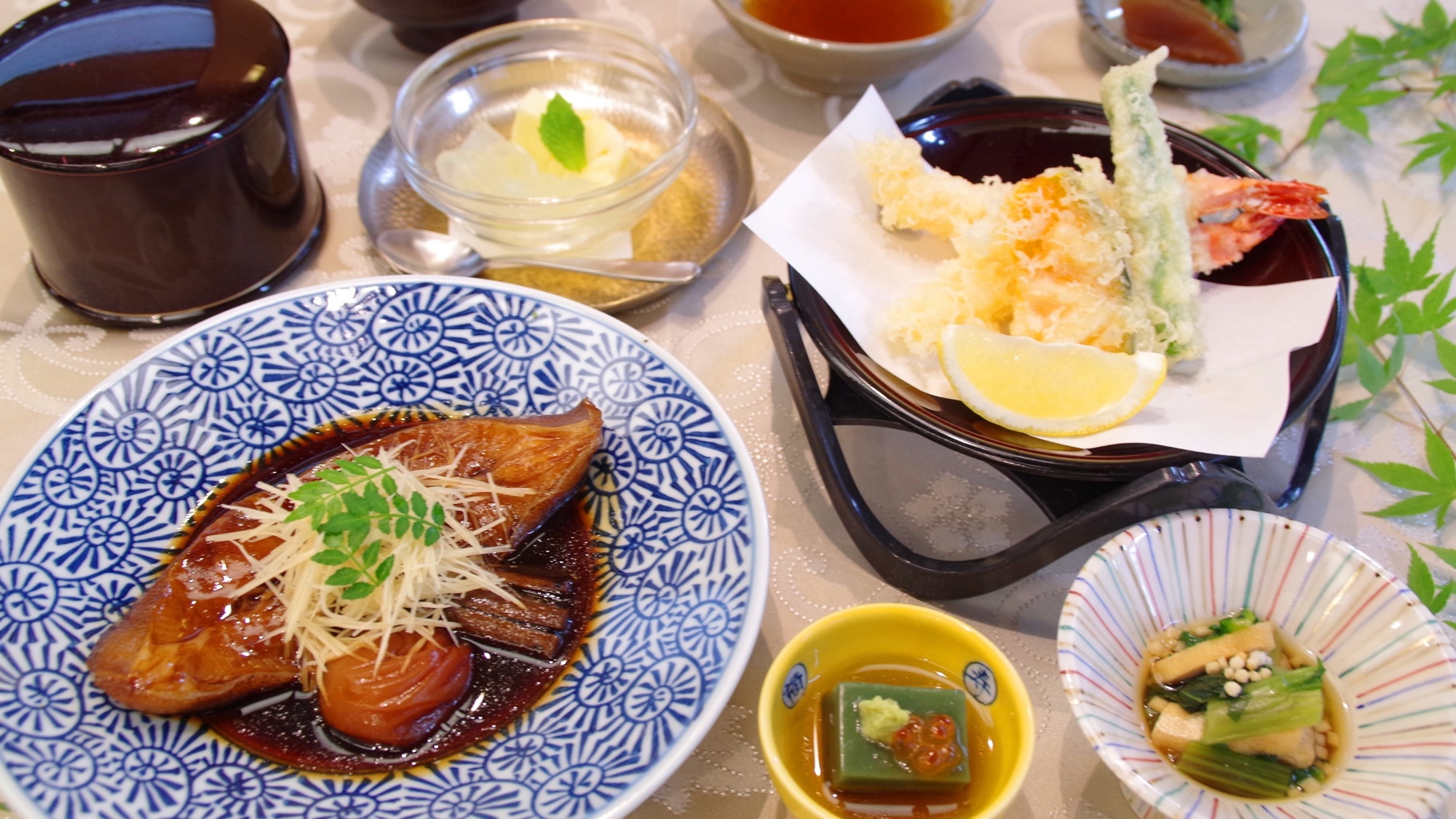 【レストラン】メニュー一例：煮魚
