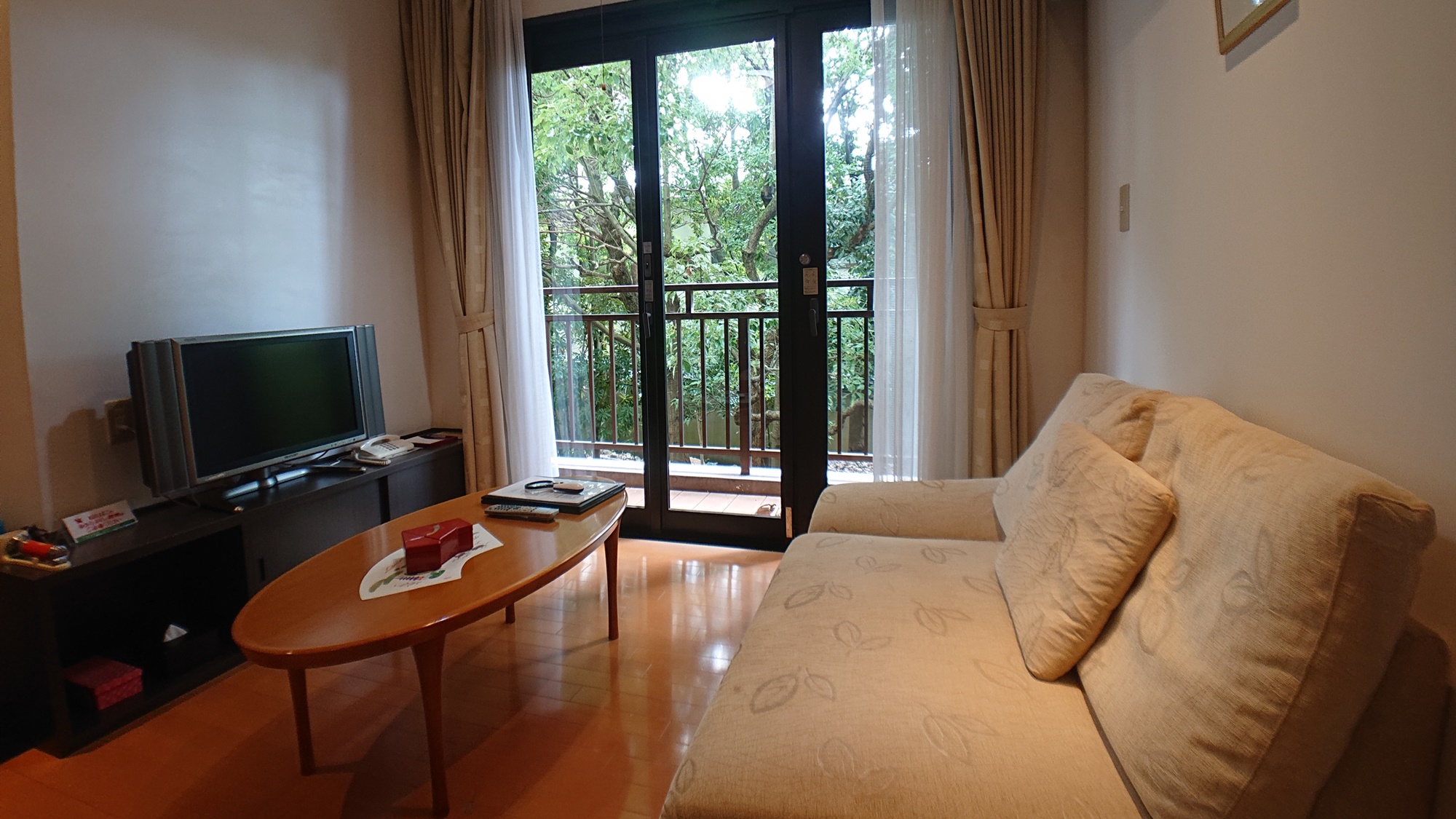 【露天風呂付】琉球畳にローベットの和風ツイン　客室イメージ