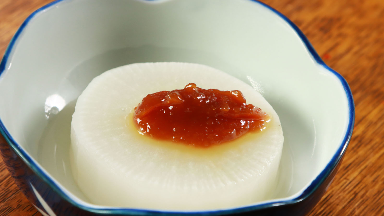 【ある日の夕食】-甘みの詰まった味噌大根-