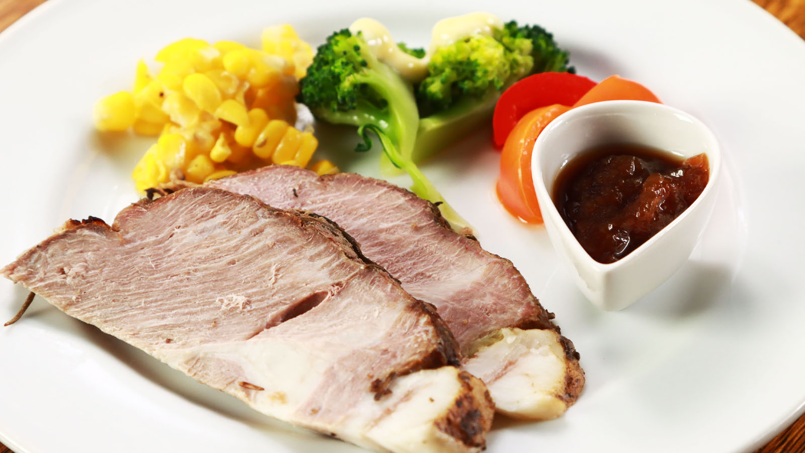 【ある日の夕食】-白馬ポークを使用したローストポーク-