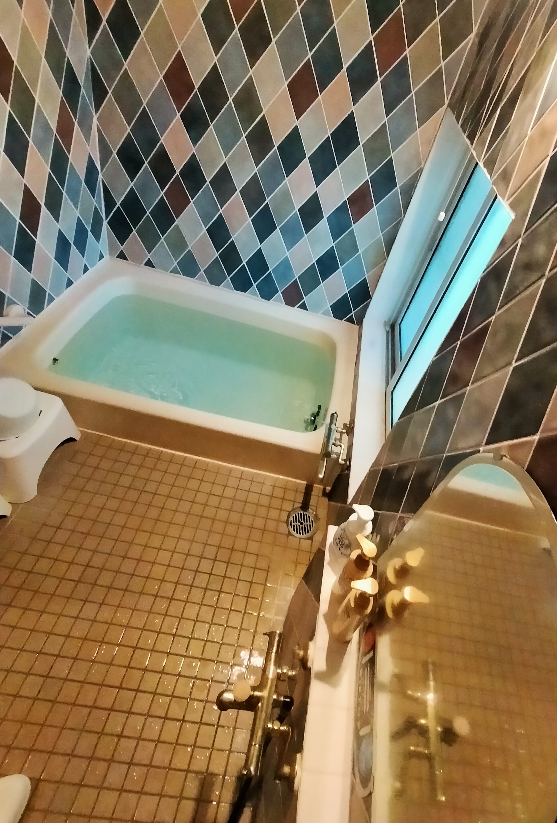 風呂小脱衣場　01