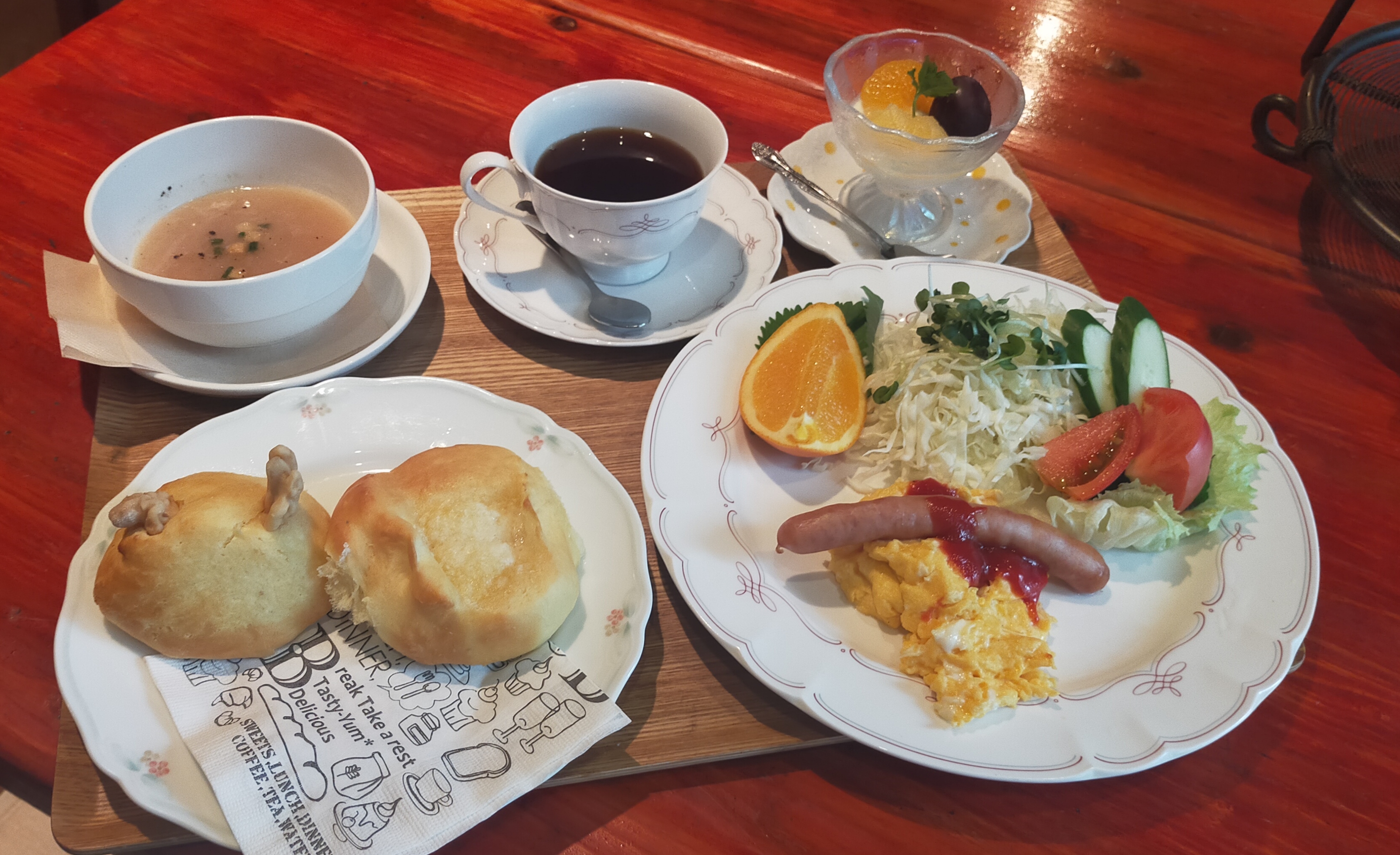 　朝食　ブリオッシュロール　01