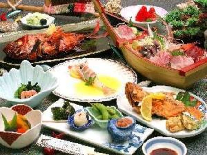 8. 一番の人気料理を集めたプラン。伊豆の旬、魚が楽しめます。