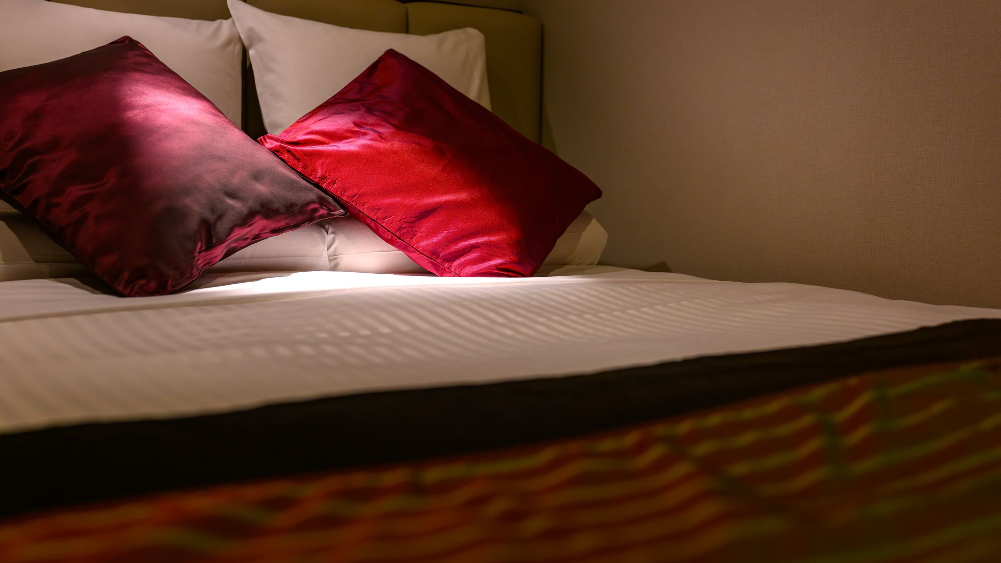 スタンダードダブル　＜11㎡/ベッド幅140cm＞