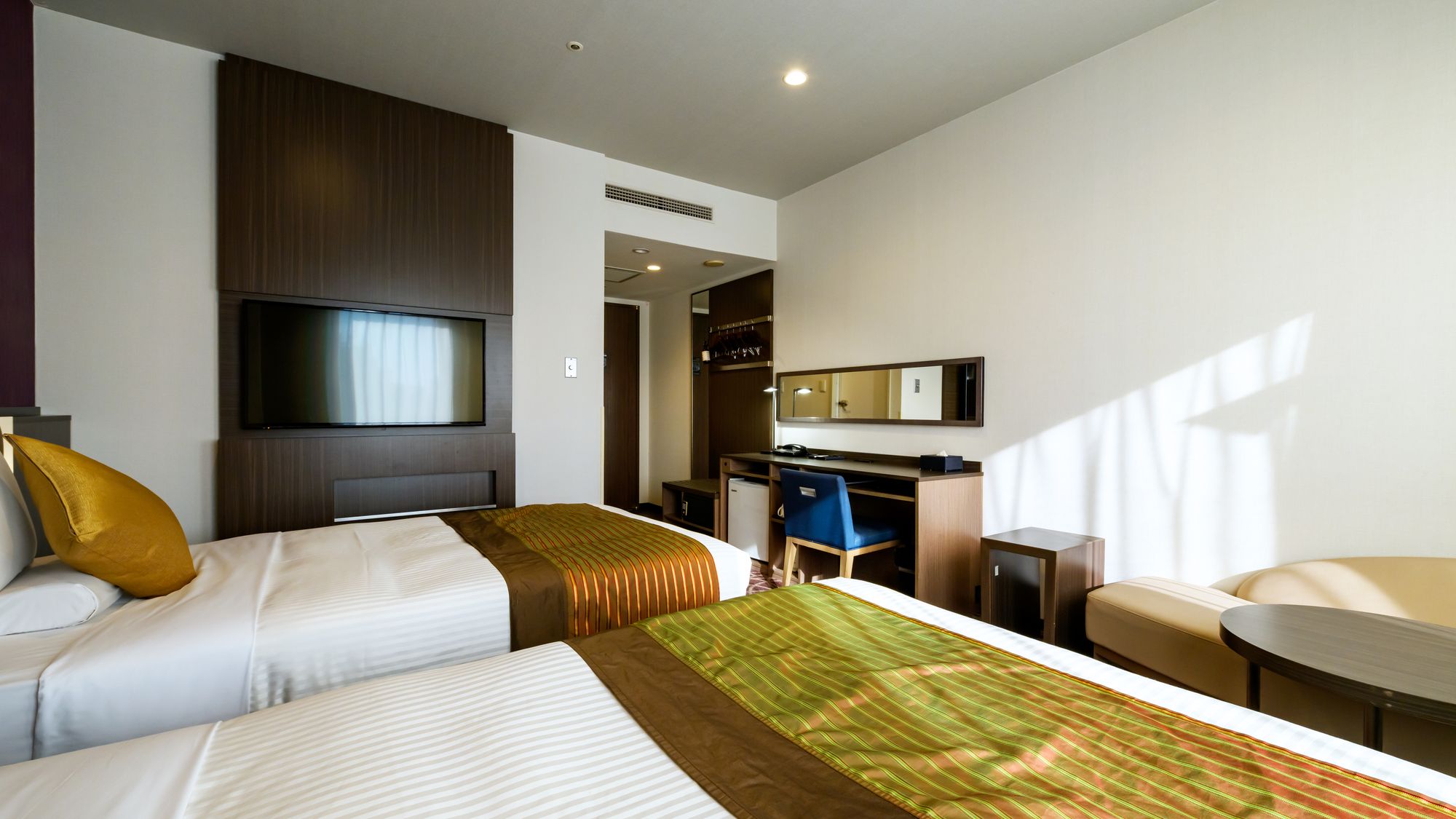 スタンダードツイン　＜21㎡/ベッド幅120cm＞